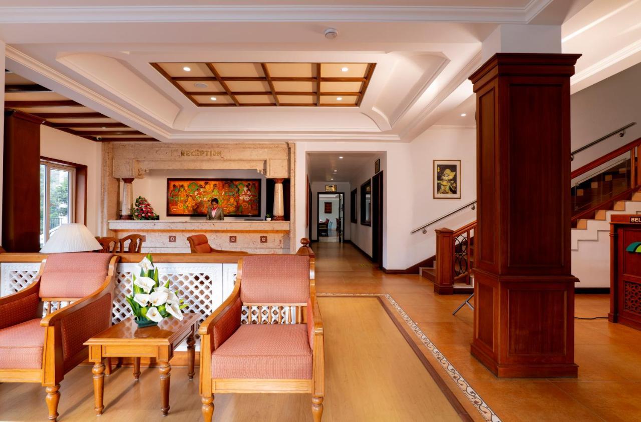 Issacs Residency Hotel Munnar Exterior photo