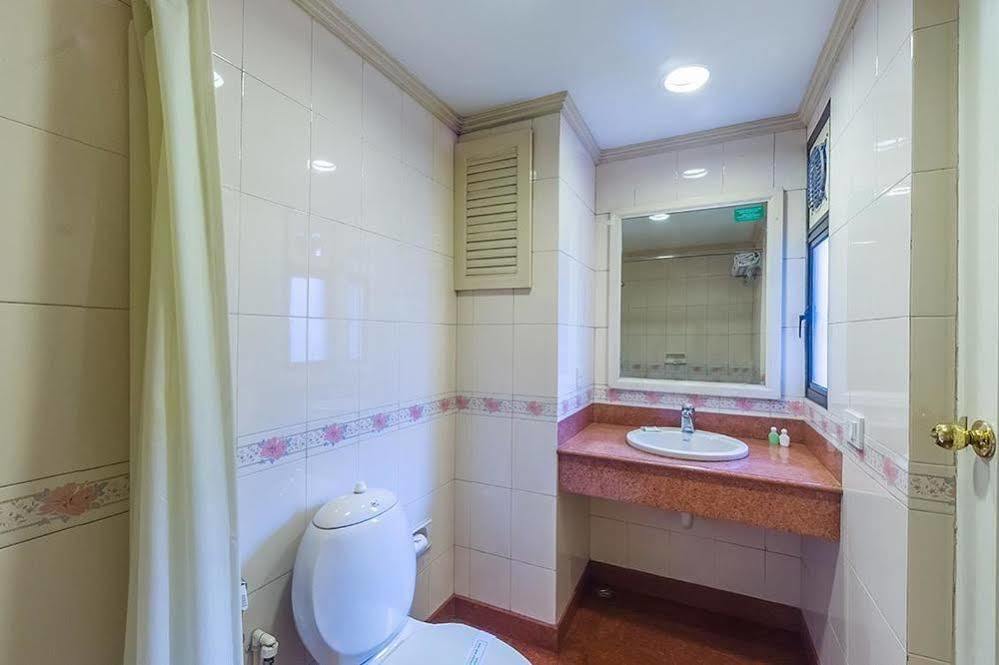 Issacs Residency Hotel Munnar Exterior photo